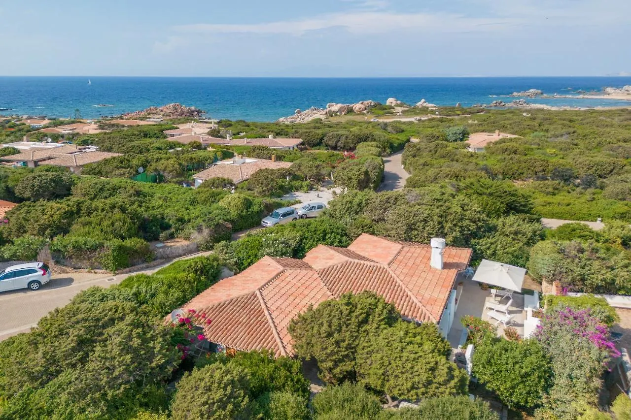 Villa Du Soleil Vignola Mare Italien